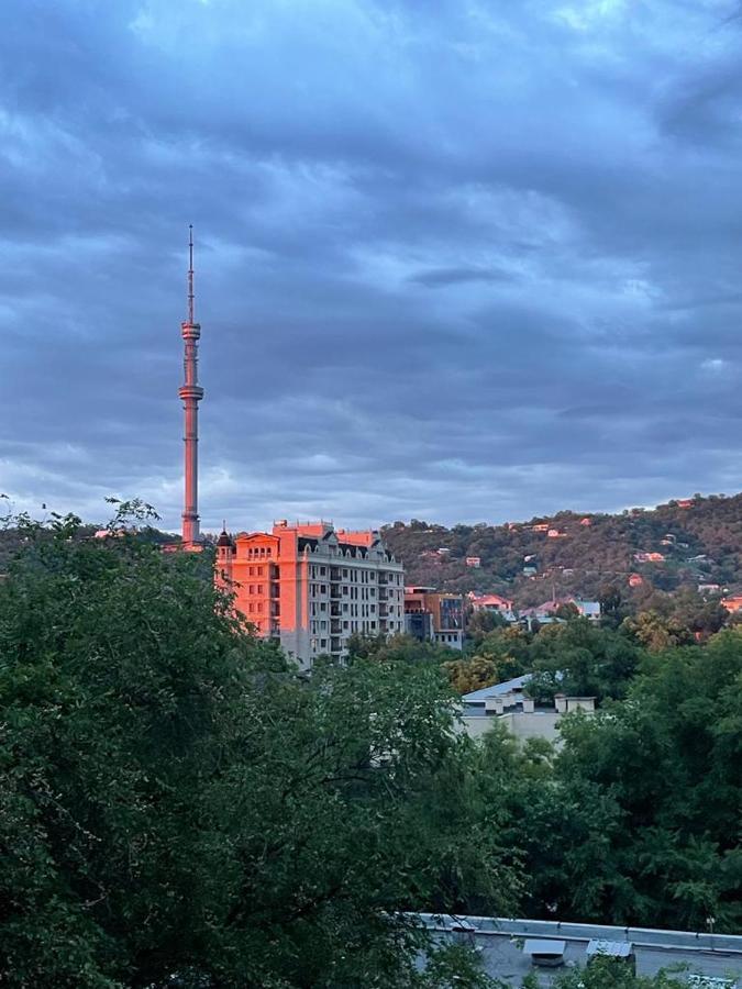 Apartamento Квартира Коктобе С Видом На Горы Almatý Exterior foto